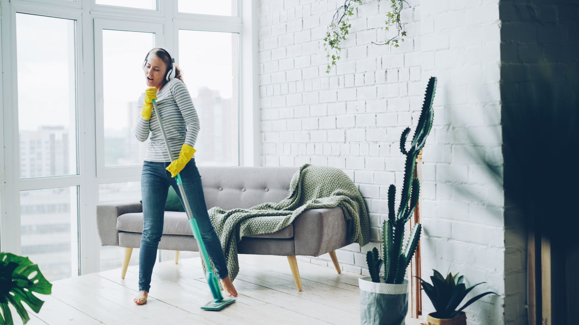 Move Out Cleaning in Hamburg: The Ultimate Allergy-Proof Checklist for Dust and Pollen Season